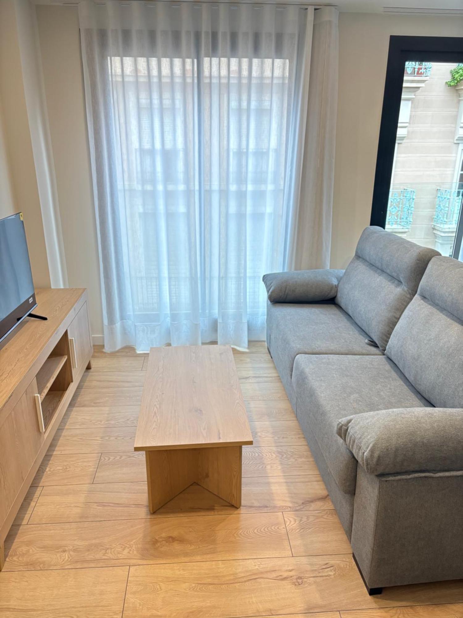 Reusia Apartaments ภายนอก รูปภาพ