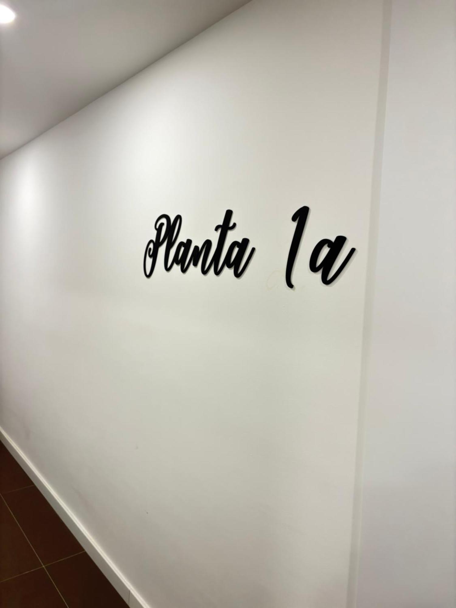 Reusia Apartaments ภายนอก รูปภาพ